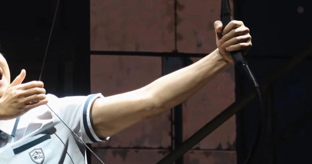 Musical Actor Accidentally Shoots Arrow Into Audience, Striking Four Theatergoers