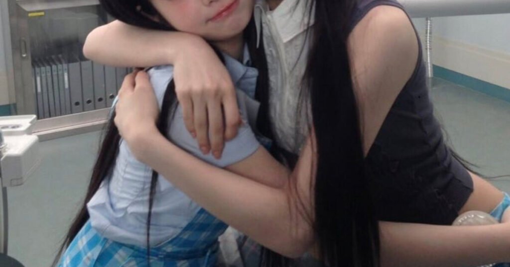 Netizens Call Out Agency After Notice Regarding ILLIT Members’ Injury