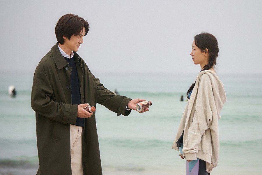 Yoo Yeon Seok And Seo Hyun Jin Are Drawn To Each Other In “The Perfect Lie”