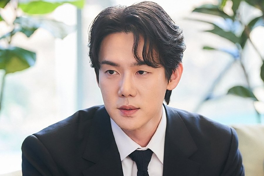 Yoo Yeon Seok Dishes On His Character In Upcoming Drama “The Perfect Lie” Yoo Yeon Seok Dishes On His Character In Upcoming Drama “The Perfect Lie”