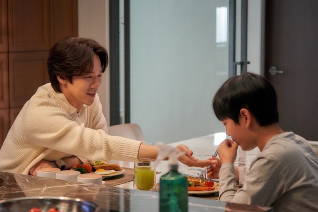Yoo Yeon Seok Is A Single Dad Who Faces Unexpected Crisis In New Drama "The Perfect Lie"